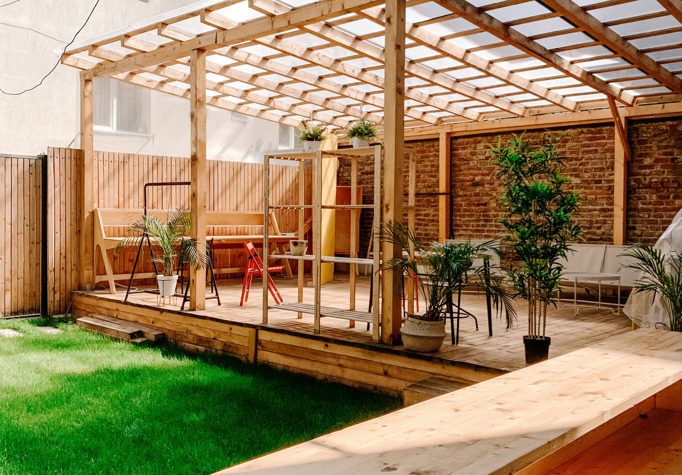 Outdoor living space featured on the Woodlove Construction website